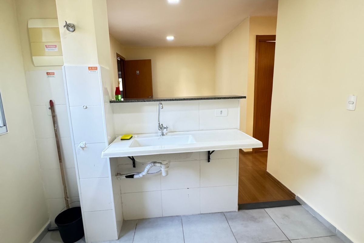 Residencial Barchi, 2 dormitórios, 1 lance de escada, R$ 165.000, Bauru