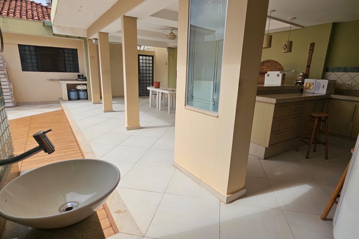 Casa da Cruzeiro do Sul – 3 dormitórios sendo 1 suíte – Bauru