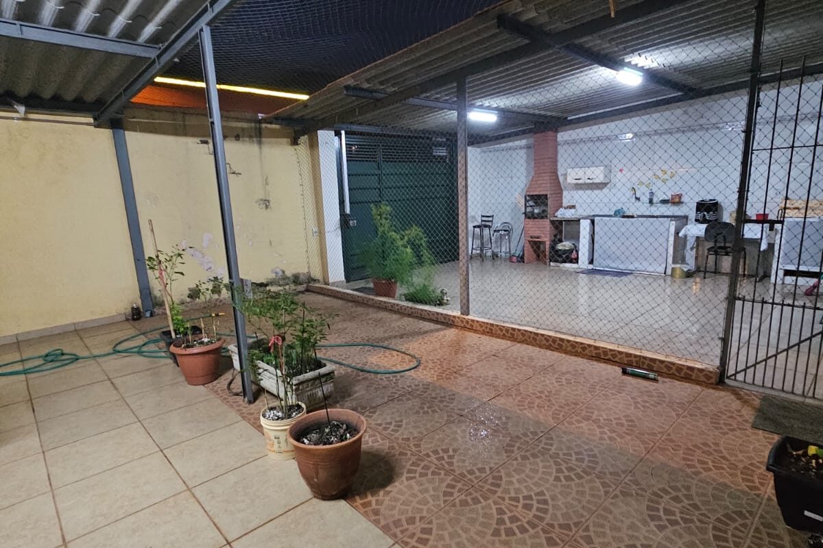 Casa no centro ótima localização para comercio – Esquina oportunidade – Bauru