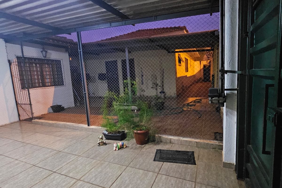 Casa no centro ótima localização para comercio – Esquina oportunidade – Bauru