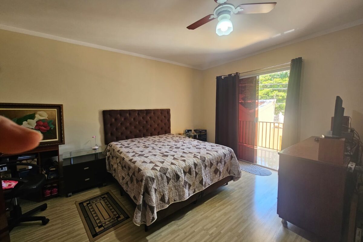 Lindo Sobrado em frente ao Residencial Centreville – 3 dormitórios sendo 1 suíte  oportunidade – Bauru