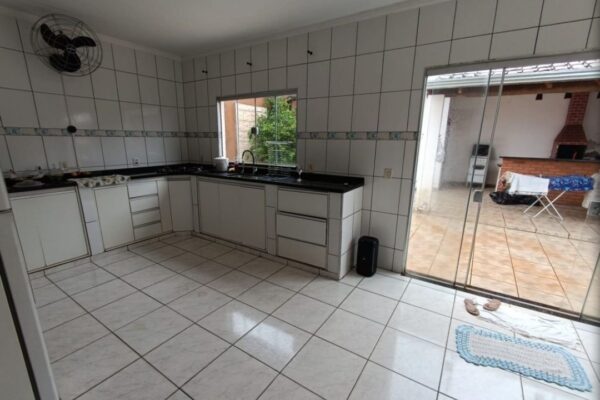 Casa Lençóis Paulista 2 dormitórios.