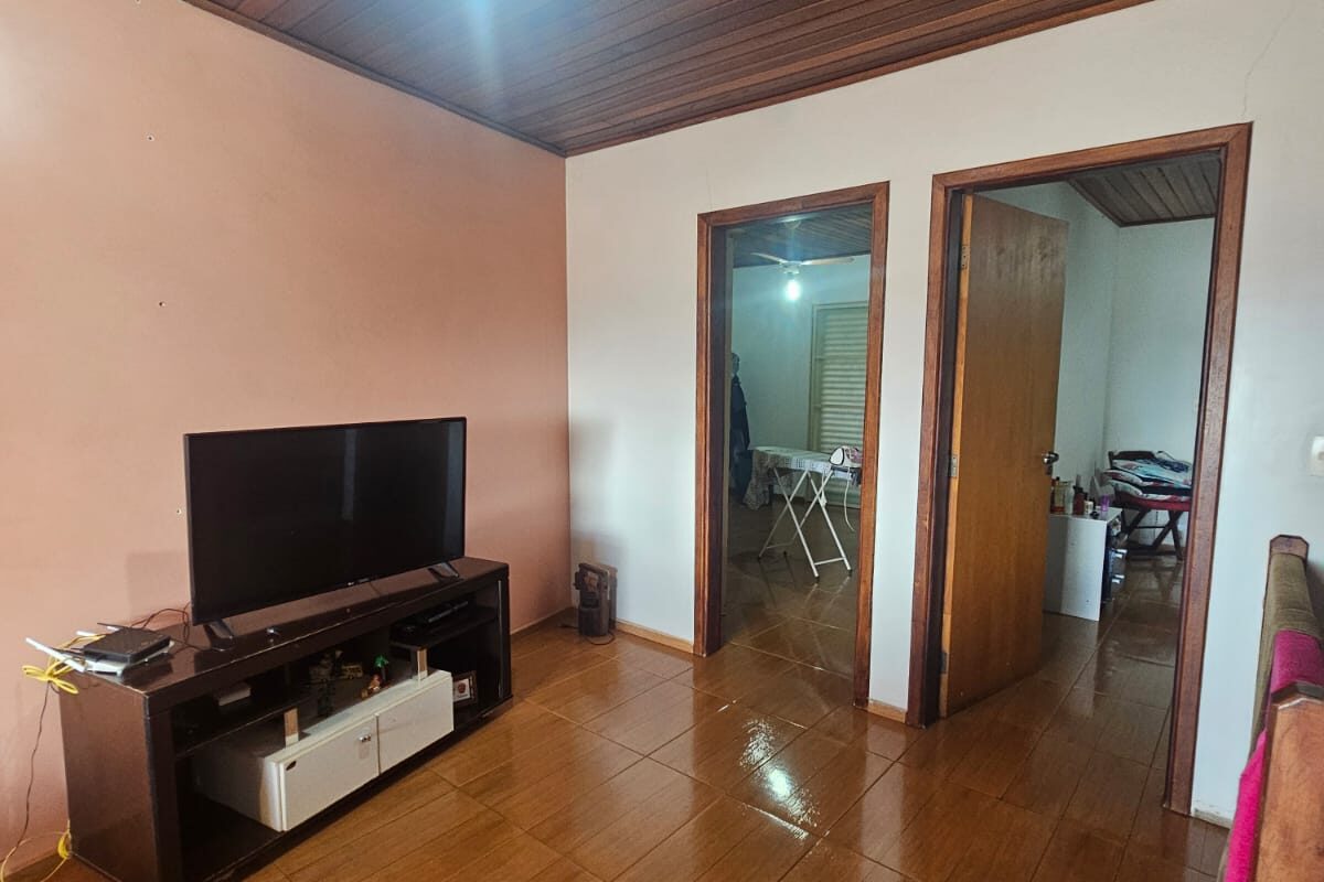 Sobrado Jd Mendonça.2 dormitórios com sacada dupla.