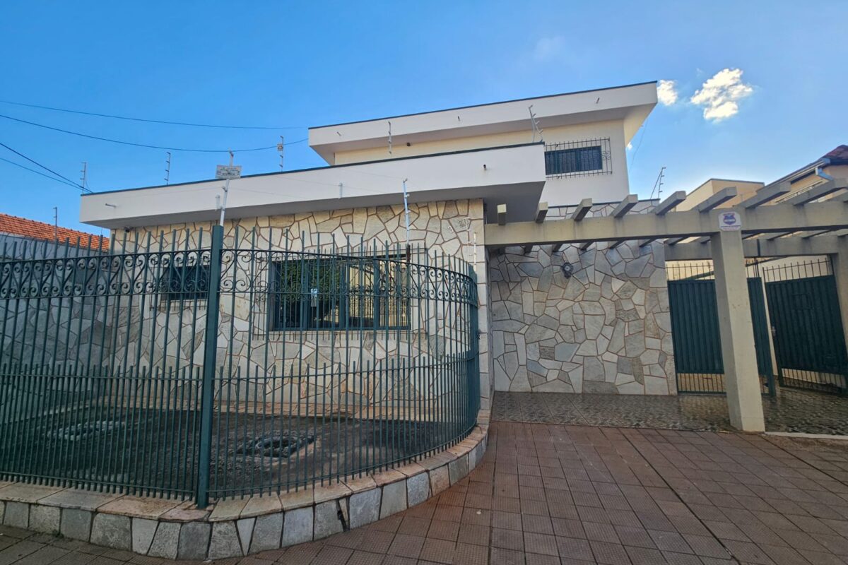 Sobrado comércio e residência