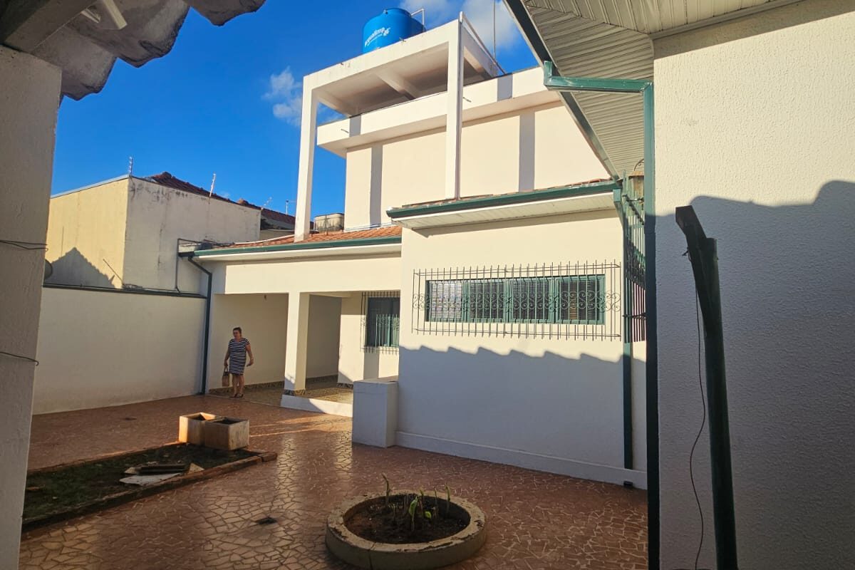 Sobrado comércio e residência