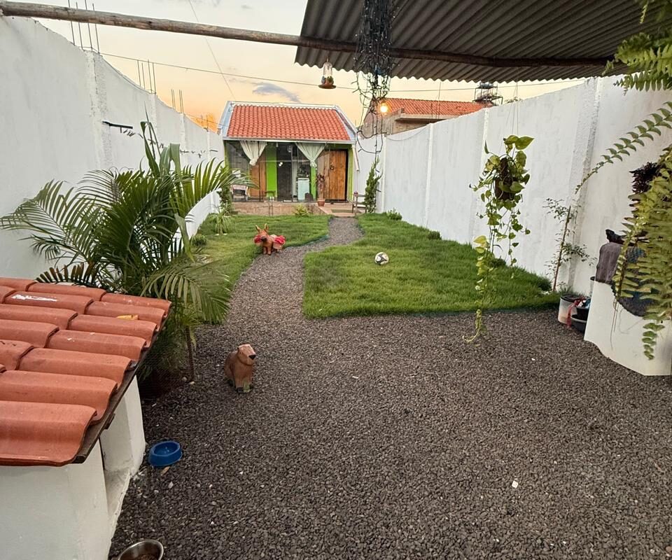 CASA JARDIM NICÉIA.