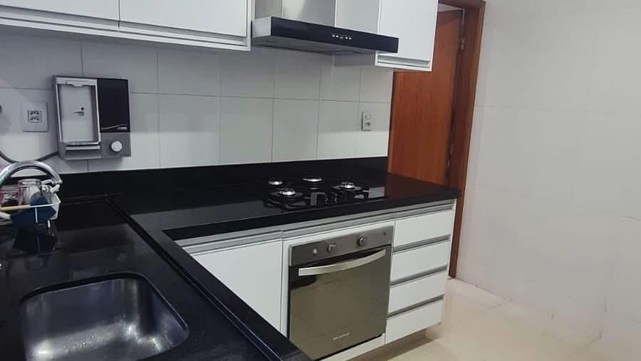 CASA AVENIDA DAS BANDEIRAS.