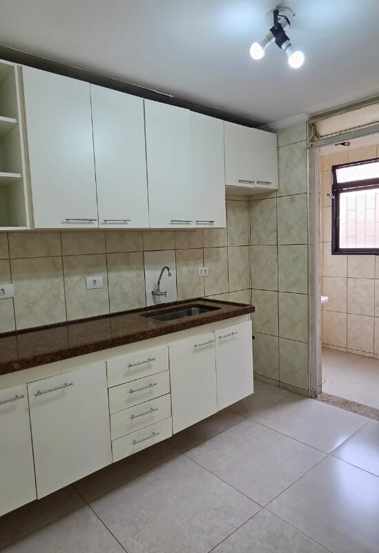 APARTAMENTO TÉRREO FLAMBOYANT.